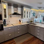 Nyaraló Haus Mit Meerblick By Interhome *