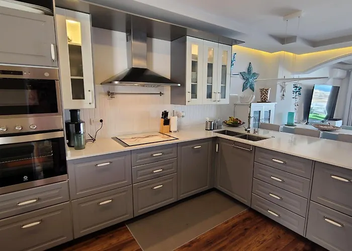 Nyaraló Haus Mit Meerblick By Interhome *